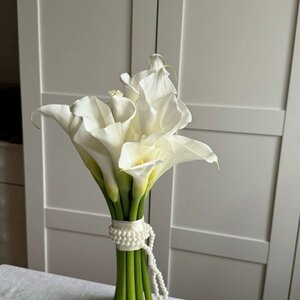 Букет невесты из белых калл  